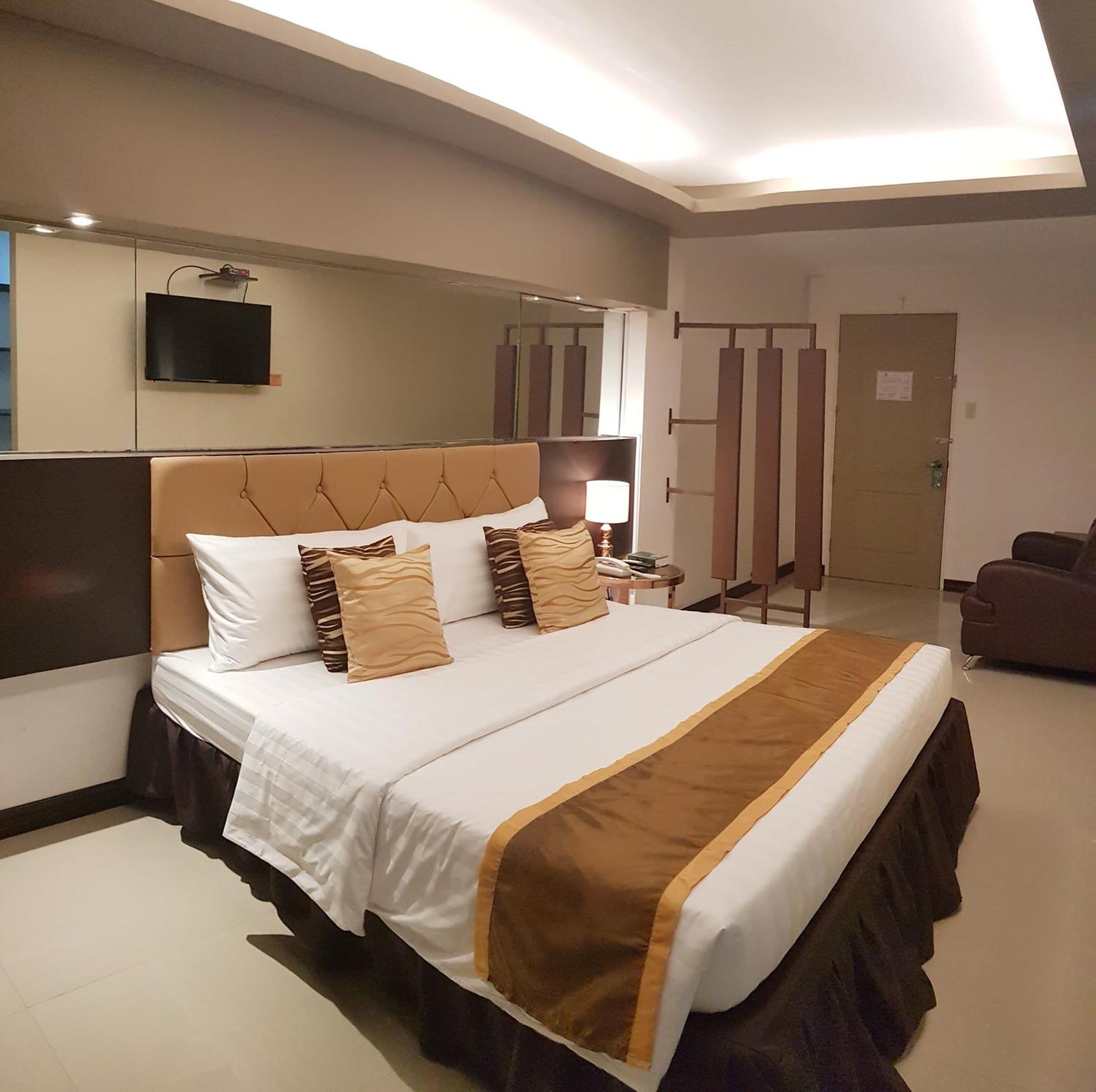 North Tourist Inn Bacolod Exteriör bild